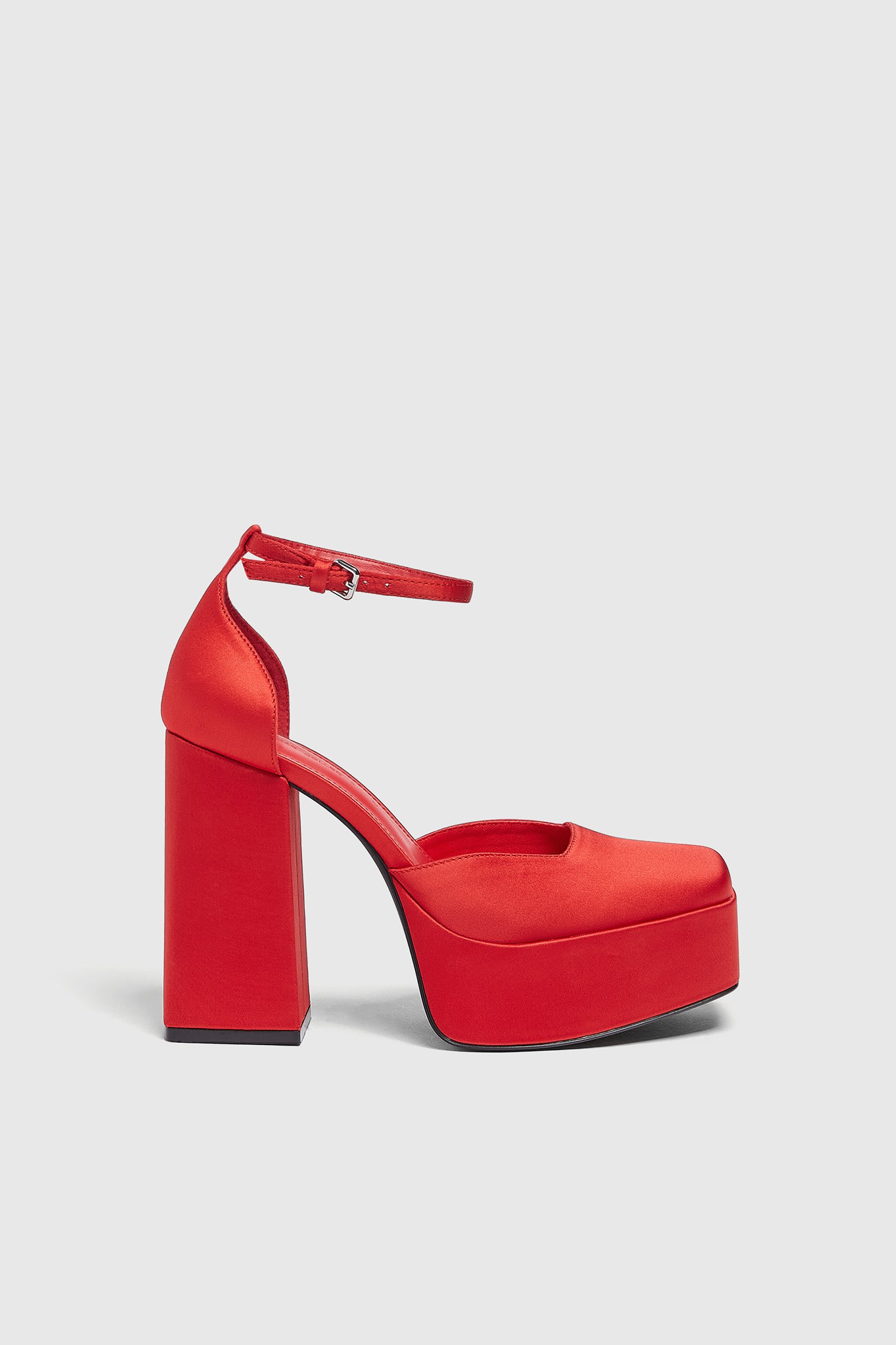 Les chaussures a avoir pour Noel - We Are Stylish