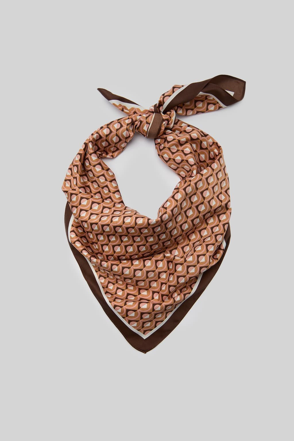 Les accessoires cheveux tendances en 2023 - We Are Stylish