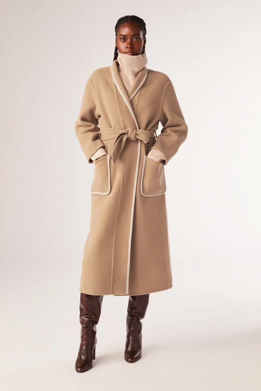 Quelles vestes porter avec une longue robe - We Are Stylish